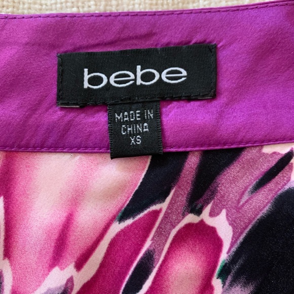 bebe 100% silk One-Shoulder top with sash. XS - Picture 7 of 8